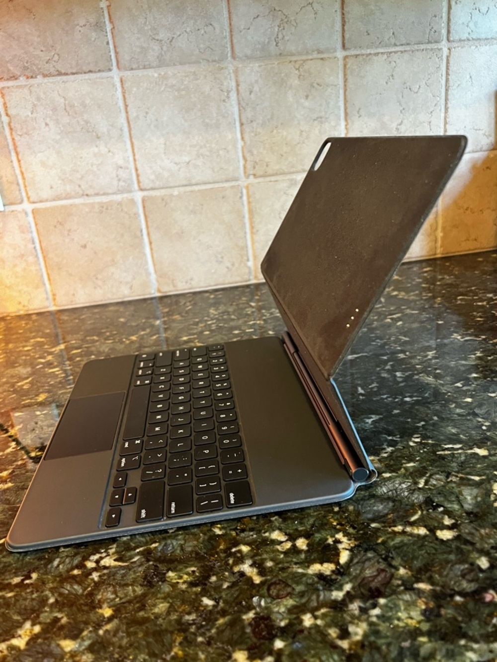 Apple Magic Keyboard Case, 12.9 inch with Trackpad - Picture 3 of 12